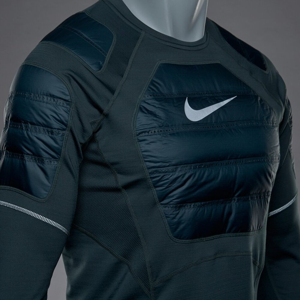 Nike Pro HyperWarm AeroLOFT long Sleeve Top in seaweed Men's Large
